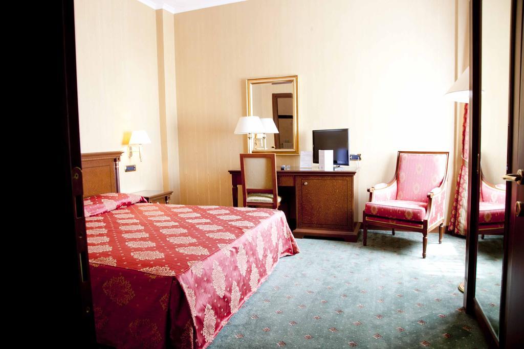 Hotel Jolly Castrovillari Zimmer foto