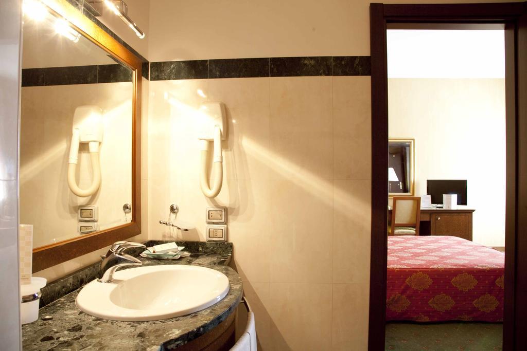 Hotel Jolly Castrovillari Zimmer foto